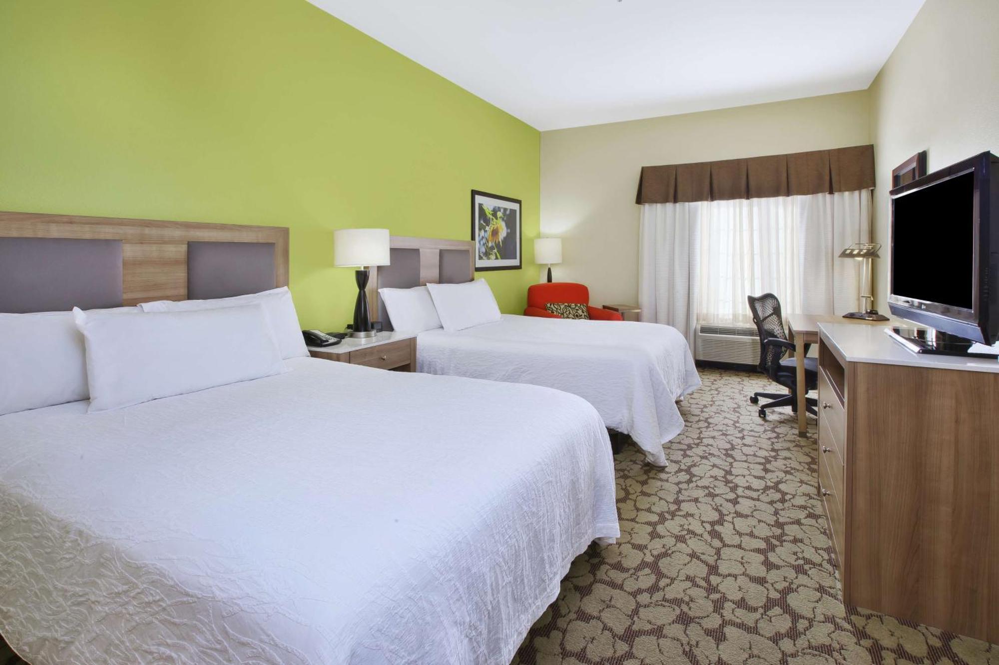 Hilton Garden Inn Wichita Ngoại thất bức ảnh